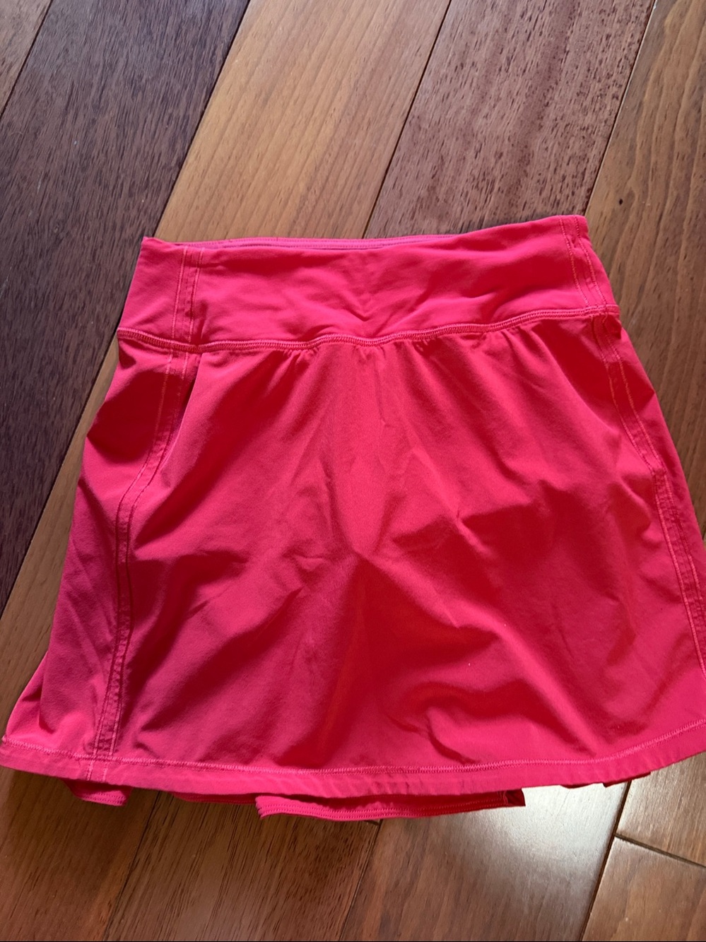 Lululemon Athetica Skirt/Skort Red Size “0”. Good Condition
